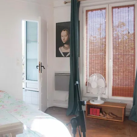 Apartment Charming Apt With Balcony In La Villette Paris